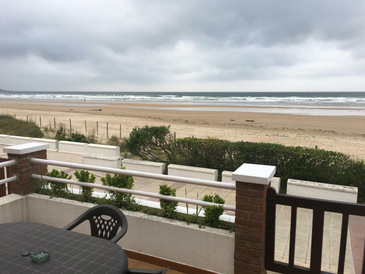 Апартаменты Apartamento Edificio La Playa Сантонья Экстерьер фото