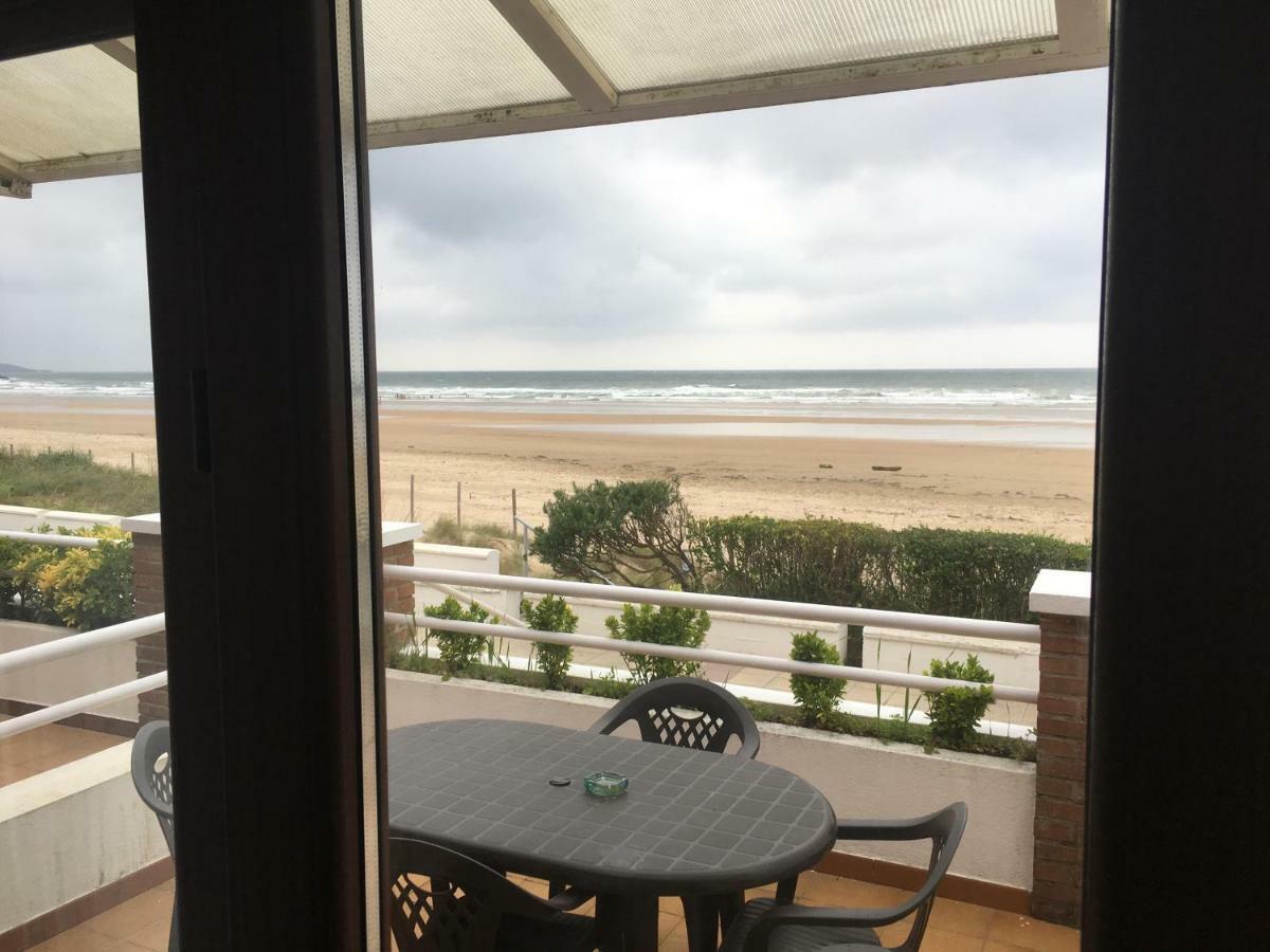 Апартаменты Apartamento Edificio La Playa Сантонья Экстерьер фото